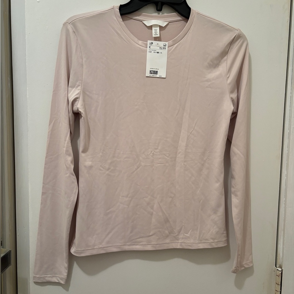 H&M: Fitted Long Sleeve Microfiber Soft Top, Color: Beige/Cream, Size: Medium